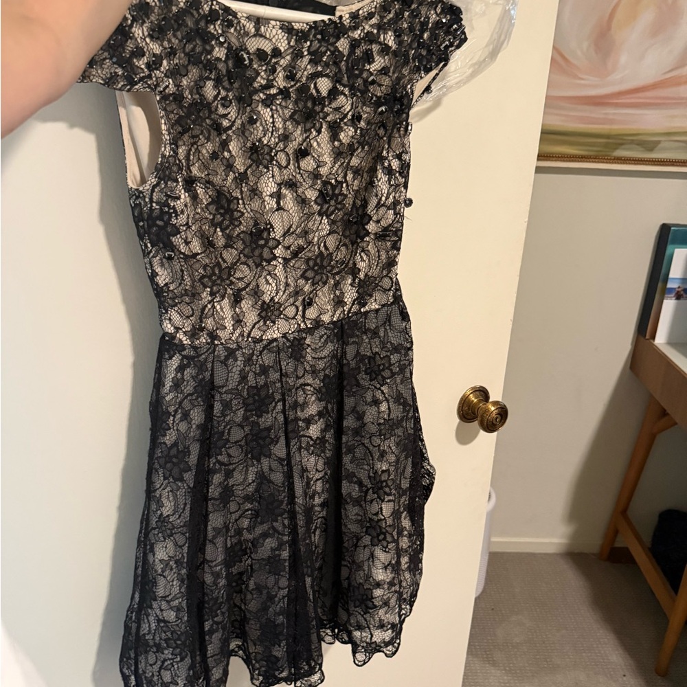 Alice + Olivia Elegant Black Lace Dress